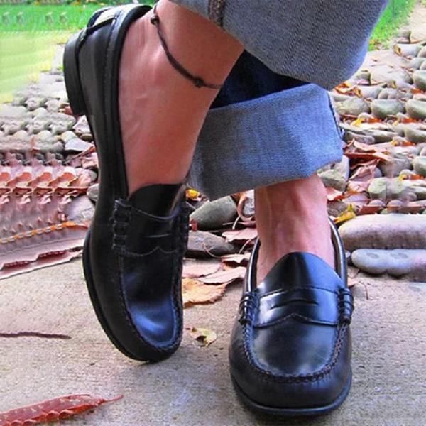 Comfortable women's slip-on loafers, perfect for all-season wear.
