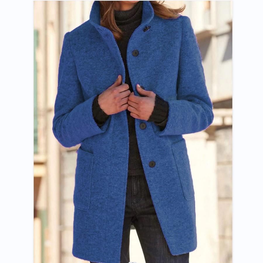 Cozy women's wool coat with classic button fastening, winter essential