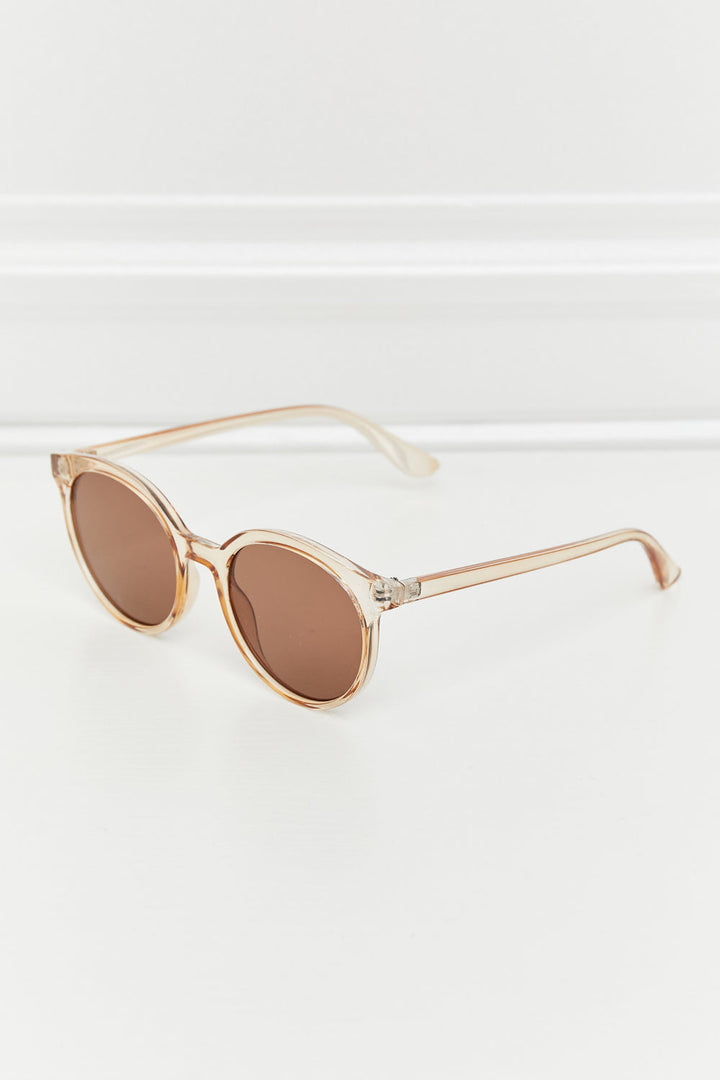 Classic round sunglasses for women, offering UV400 protection