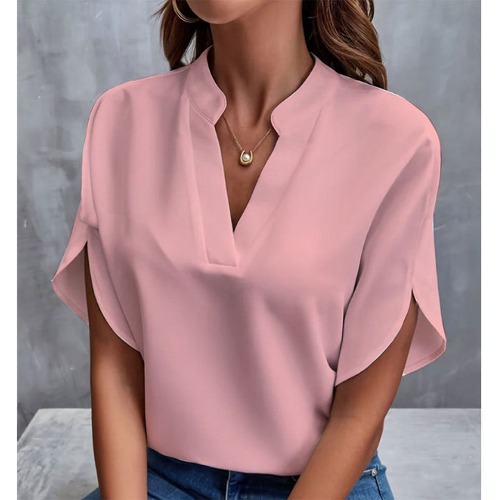 Lightweight short sleeve t-shirt for women, perfect for summer and workwear.