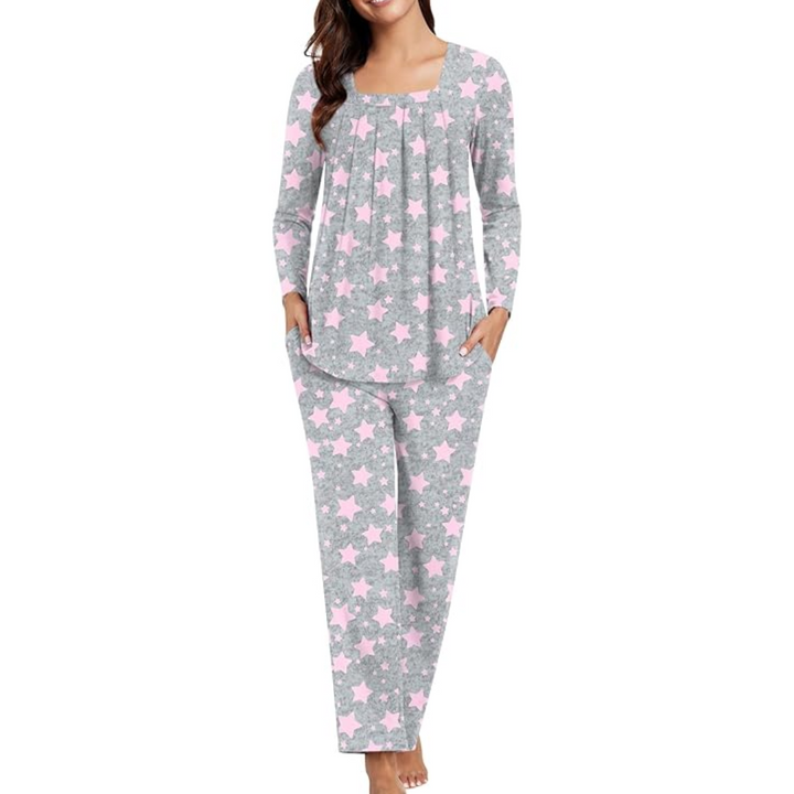 Practical & soft women's two-piece loungewear with pockets, ultimate comfort for sleep or lounge.