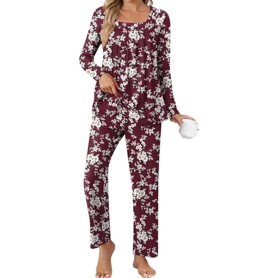 Soft fabric women's two-piece sleepwear with long sleeves & practical pockets.