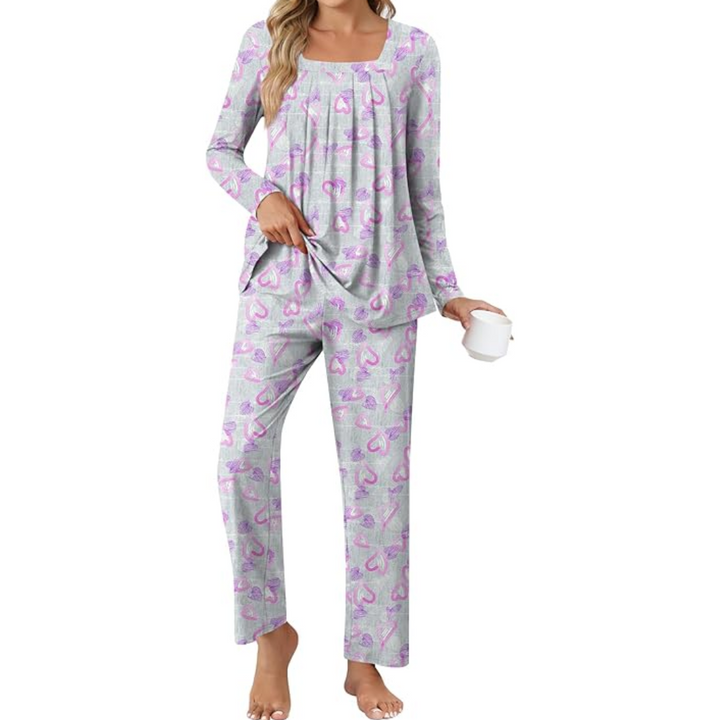 Comfortable women's 2-piece home wear with pockets, ideal for cozy evenings.