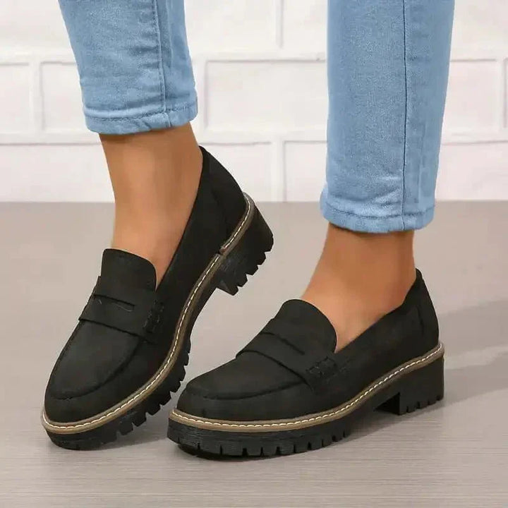 Comfortable women's chunky platform loafers, stylish slip-on shoes for versatile casual wear.
