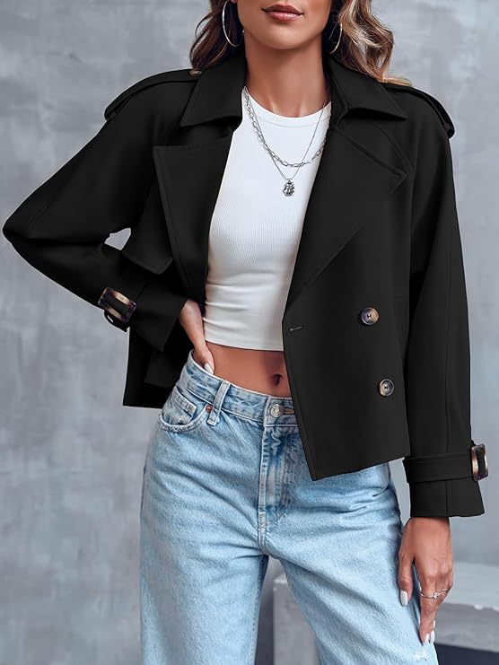 Elegant women's double-breasted jacket with a cropped silhouette and timeless appeal.