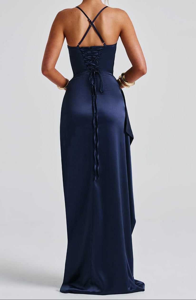 Stunning navy blue maxi dress: ideal formal wear for weddings and parties.