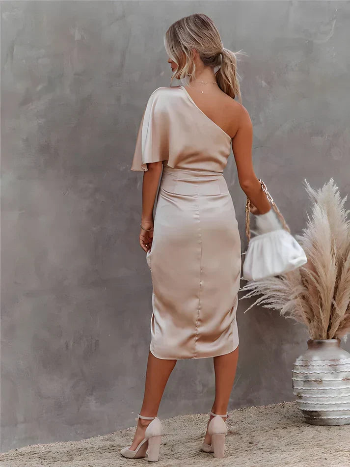 Stunning Seraphina women's evening gown, silk material for a luxurious special occasion.