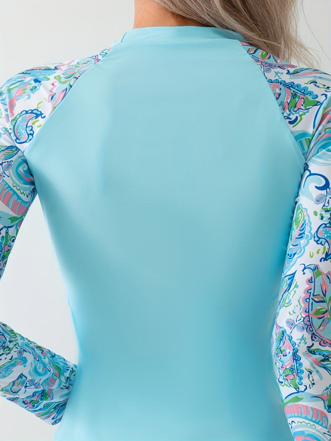 Elegant print women's beachwear: UPF 50+ sun-safe swim set