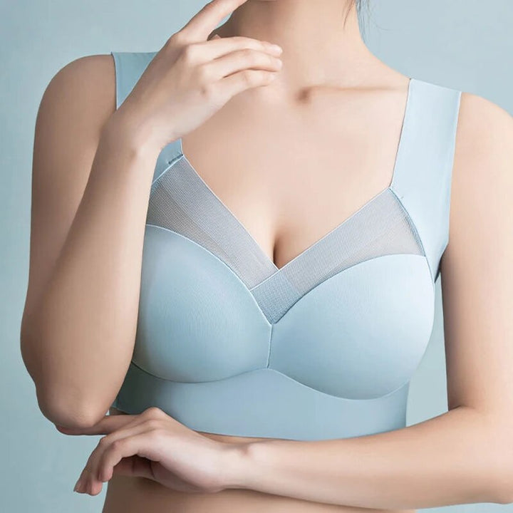 Chic pink Eliana bra, combining comfort and support for women