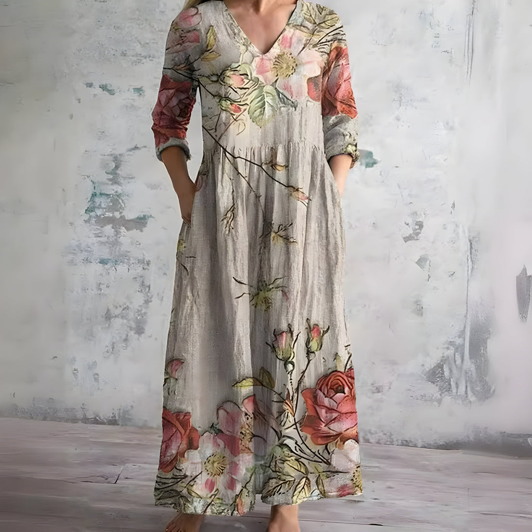 Beautiful women's floral summer maxi dress with a flattering V-neckline. Ideal for casual or beach days.