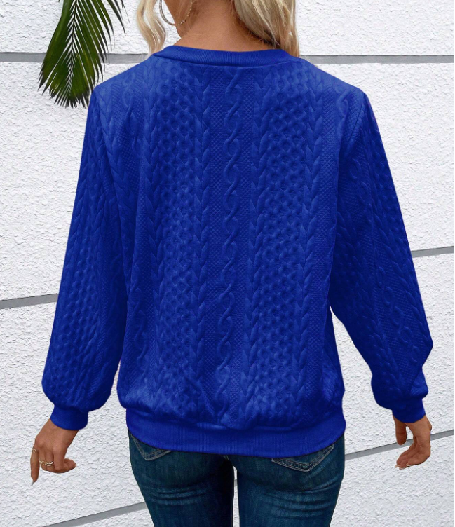 Complete your fall & winter look with this women's half-zip ring pull jumper and ribbed hem.