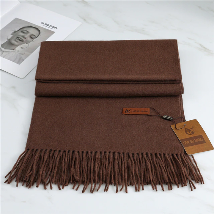 Krystal cashmere scarf for women, showcasing intricate weave pattern