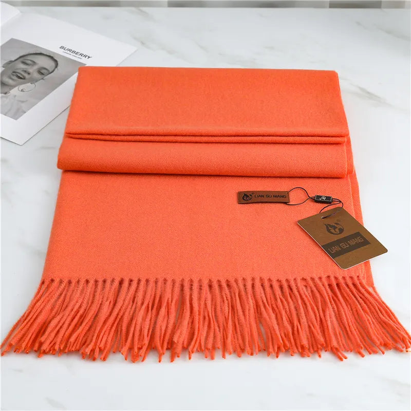 Fashionable tassel scarf in pure Krystal cashmere for a chic look