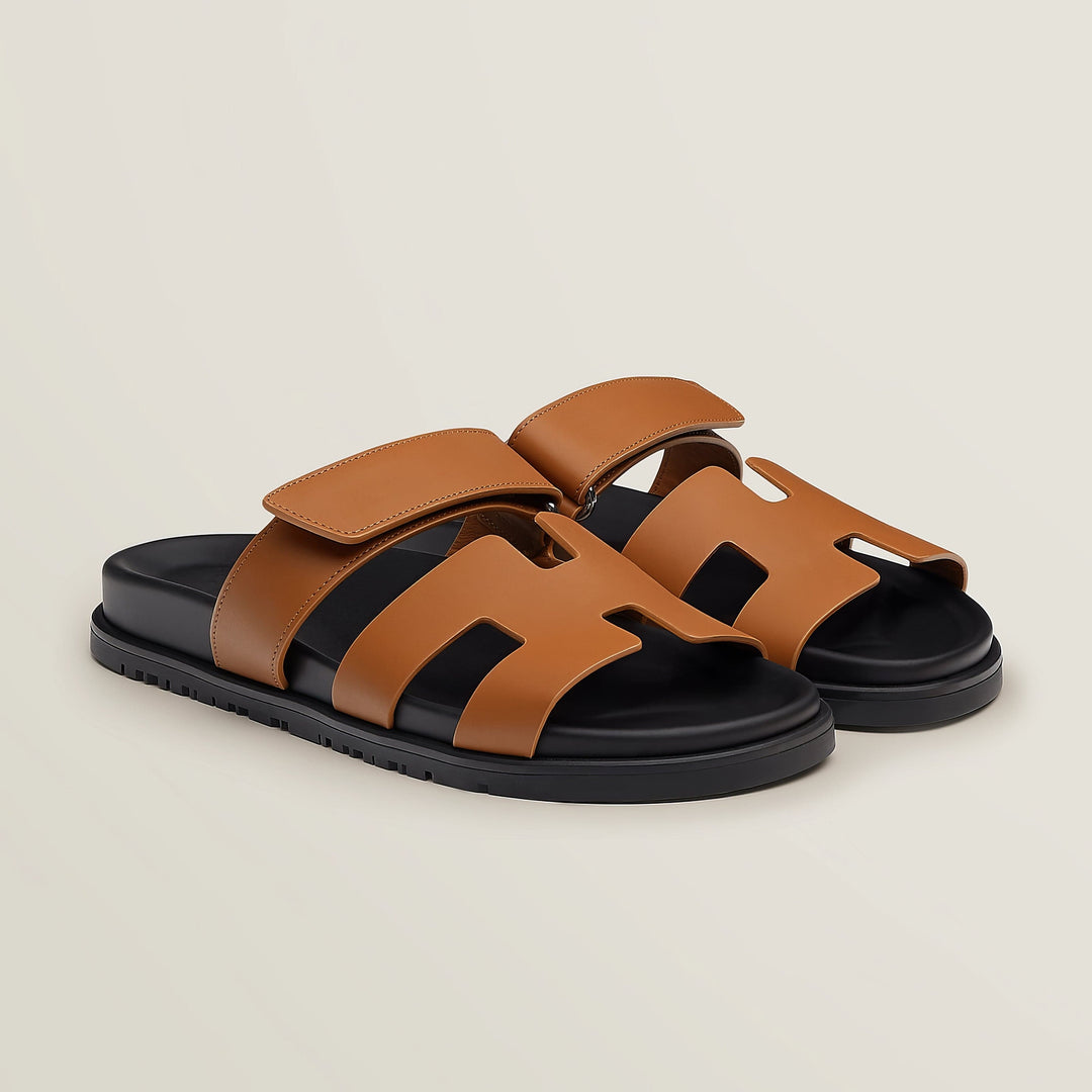 Trendy women's summer sandals, comfortable flat slip-on design