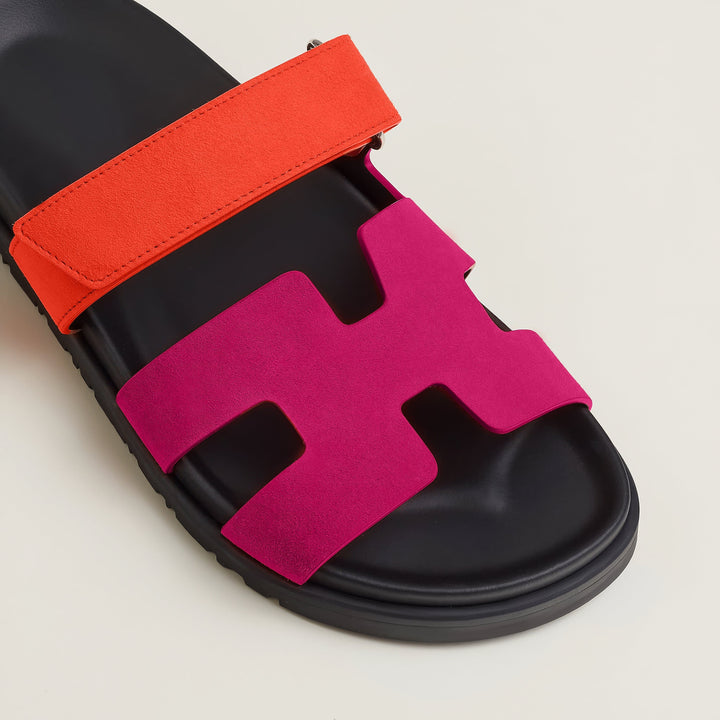 Fashionable women's flat sandals with a contemporary cut-out upper