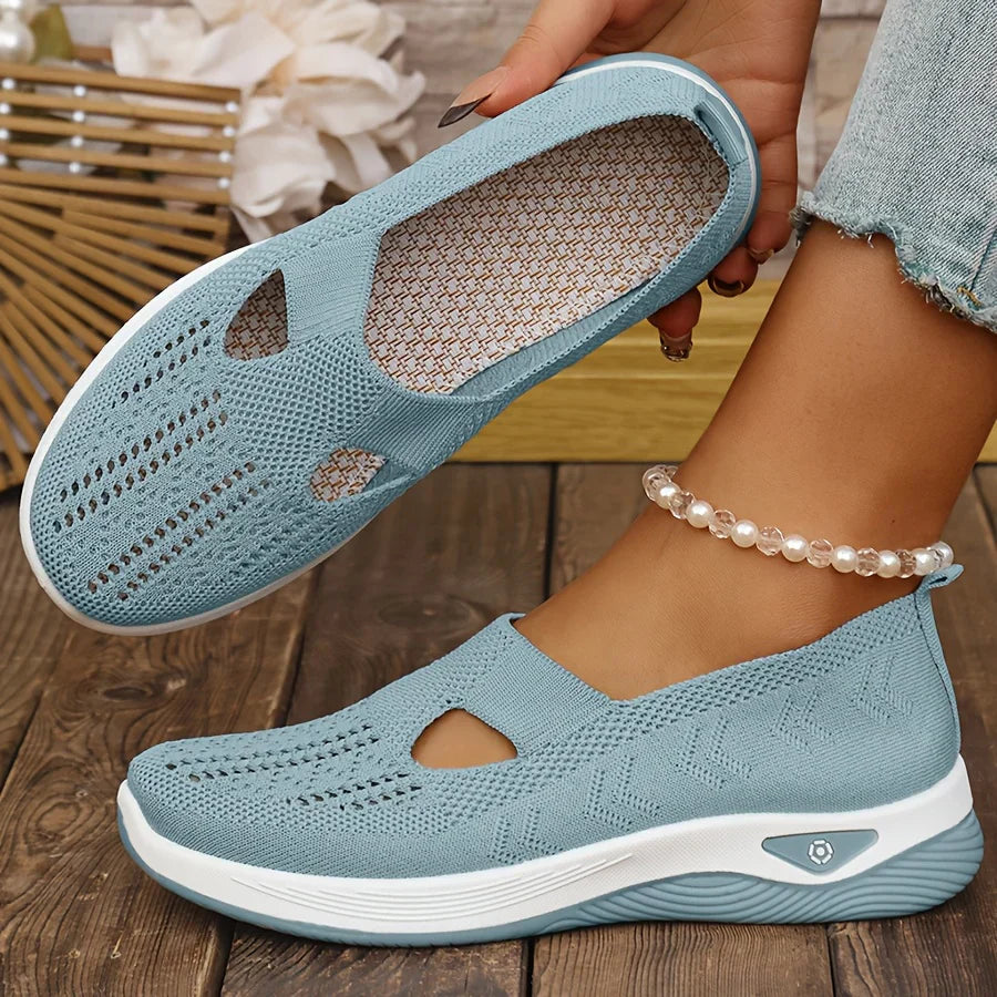 Ergonomic design of Winners by Seabourne orthopaedic shoes for women.