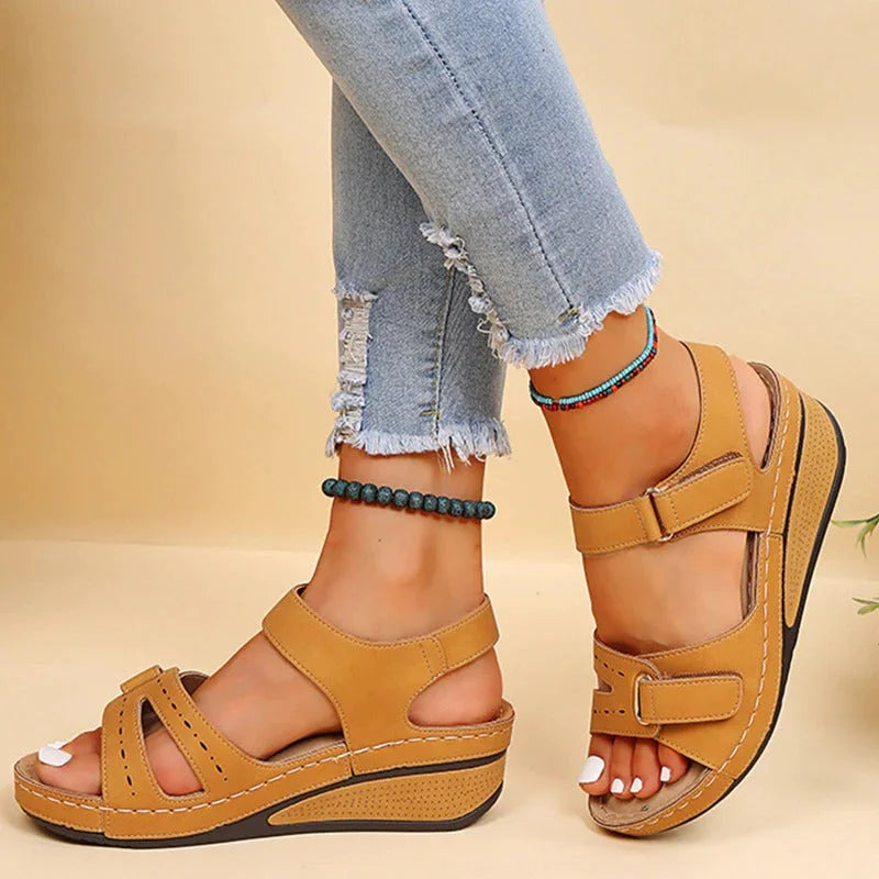 Versatile women's summer sandals, black, featuring orthopedic design & adjustable straps for optimal comfort.