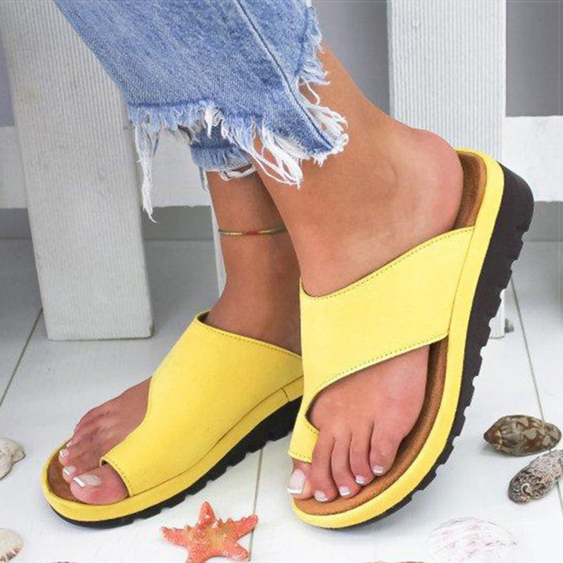 Stylish women's adjustable strap sandals for bunion relief, offering custom comfort & foot pain support.