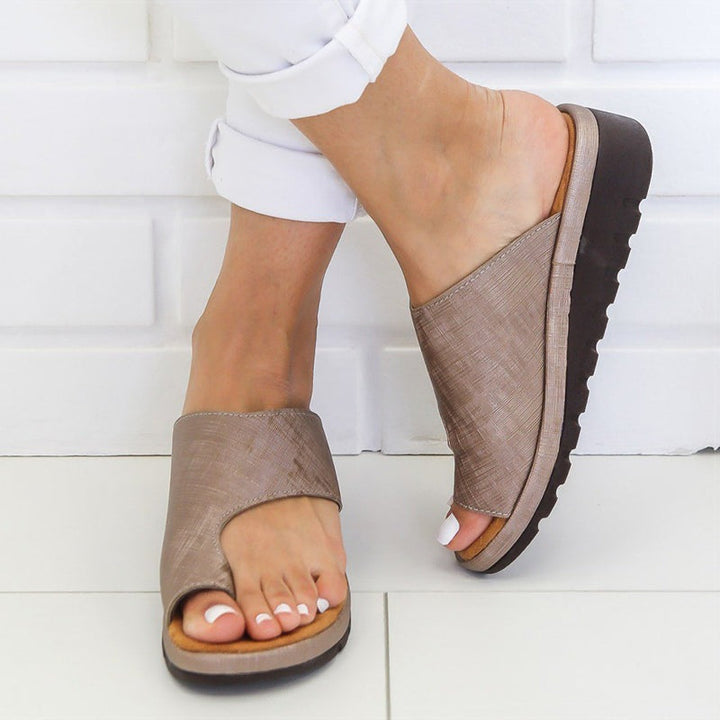 Comfortable women's summer walking sandals with orthopedic features, adjustable straps & bunion relief.