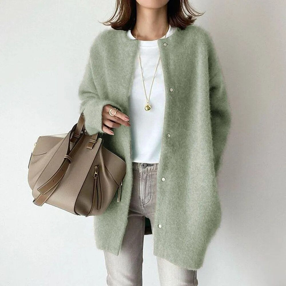Casual and versatile button-up knit cardigan for women, a must-have layering piece.