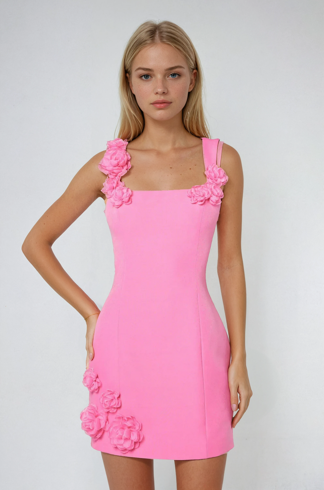 Women's pink floral cocktail mini dress for summer parties.
