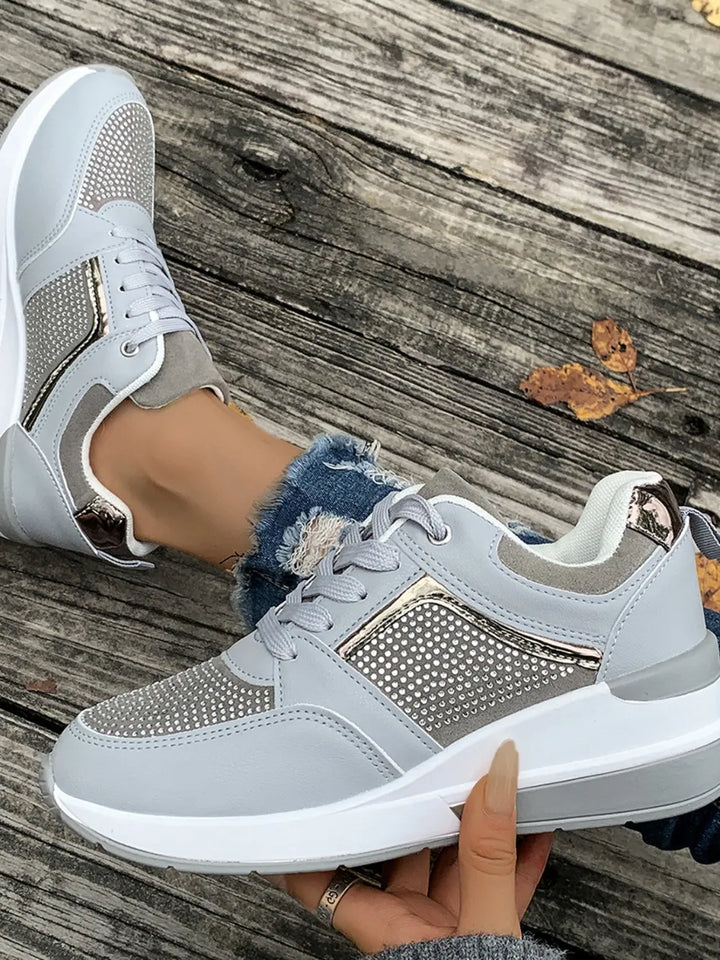 Versatile women's casual shoes: rhinestone platform sneakers for a touch of glamour.
