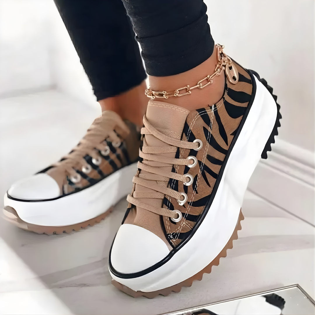 Casual women's platform sneakers, perfect for everyday wear, combining style, comfort, and orthopedic support.
