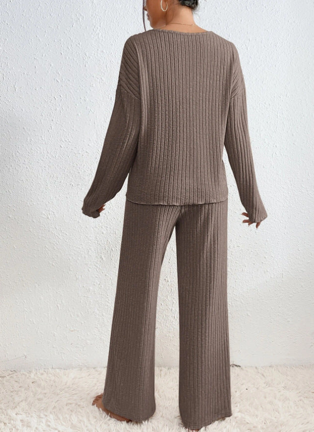 All-day comfort with this women's soft knit lounge set. Versatile 2-piece for home or casual.