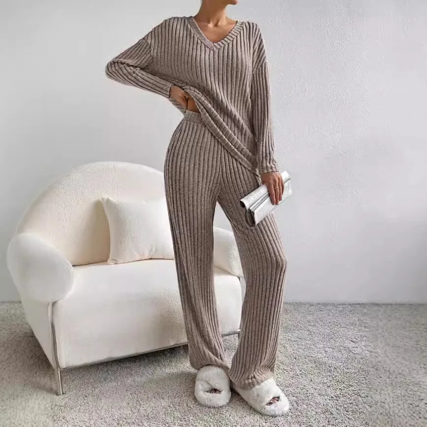 Elegant women's knitted two-piece lounge set, perfect for casual wear or cozy nights.