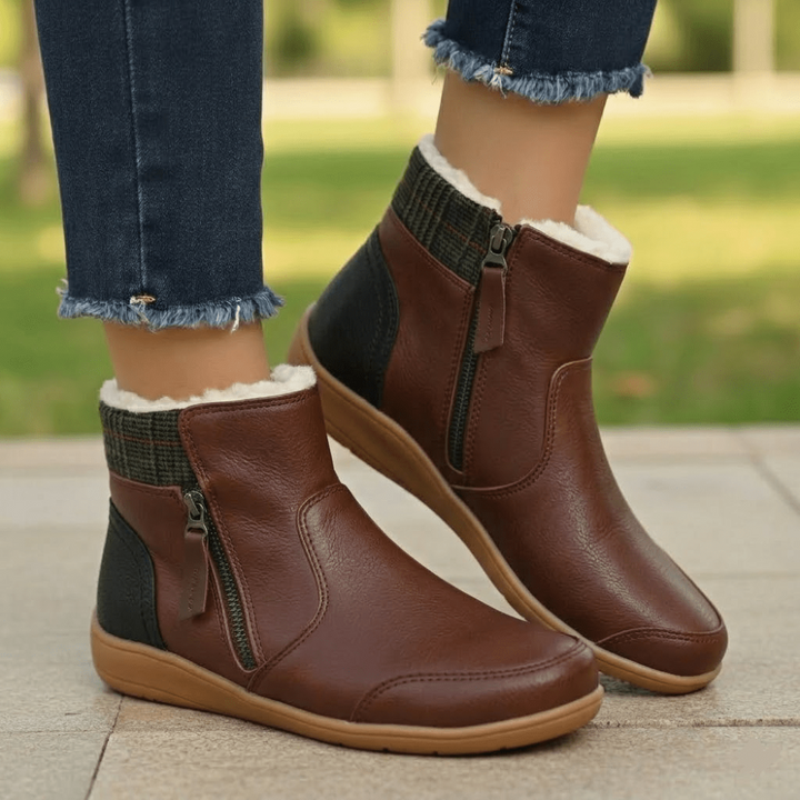 Stylish women's non-slip waterproof comfort boots with side zipper, ideal for supportive casual wear in autumn.