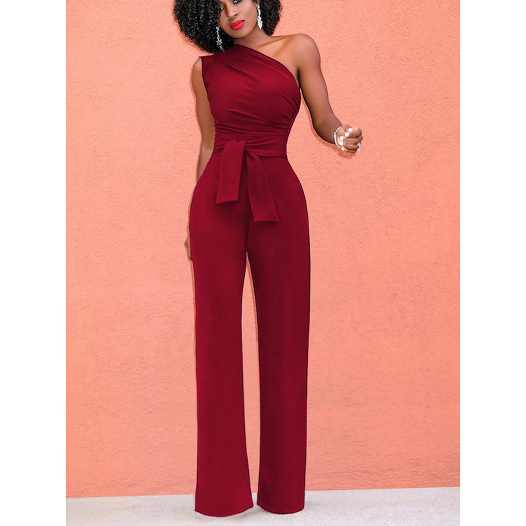 Comfortable women's wide-leg jumpsuit with short sleeves & belt. Versatile for casual chic or elegant outfits.