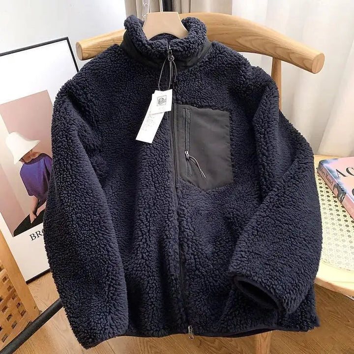 Fashionable women's everyday jacket. Versatile zip-up design, ideal casual outerwear for any season.