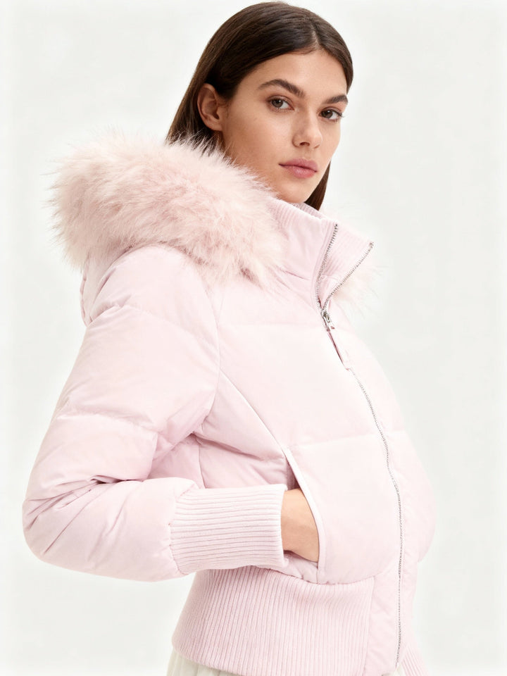 Casual women's hooded jacket, puffer style, perfect for everyday winter wear.
