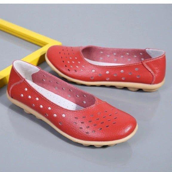Stylish women's wide fit flats, slip-on comfort for bunions. Perfect for casual everyday wear.