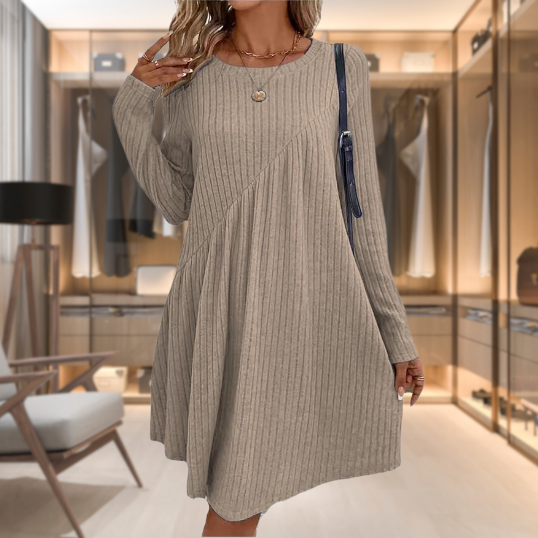 Women's casual knit midi dress with long sleeves and round neck, perfect for comfortable everyday fall wear.