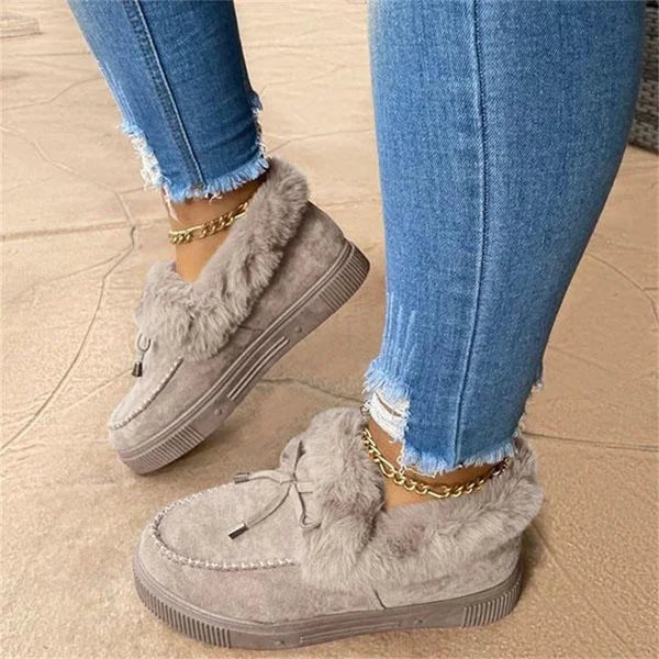 Soft & cozy women's black platform loafers, plush fluffy interior for luxurious comfort.