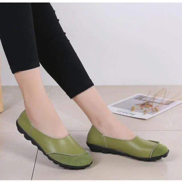 Everyday women's wide fit moccasins, bunion relief flats combining comfort & fashion.