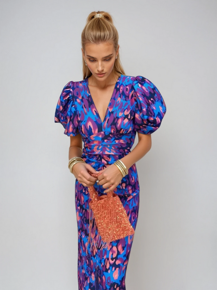 Sophisticated women's floral midi race dress, puff sleeves, V-neck, perfect wedding guest attire.