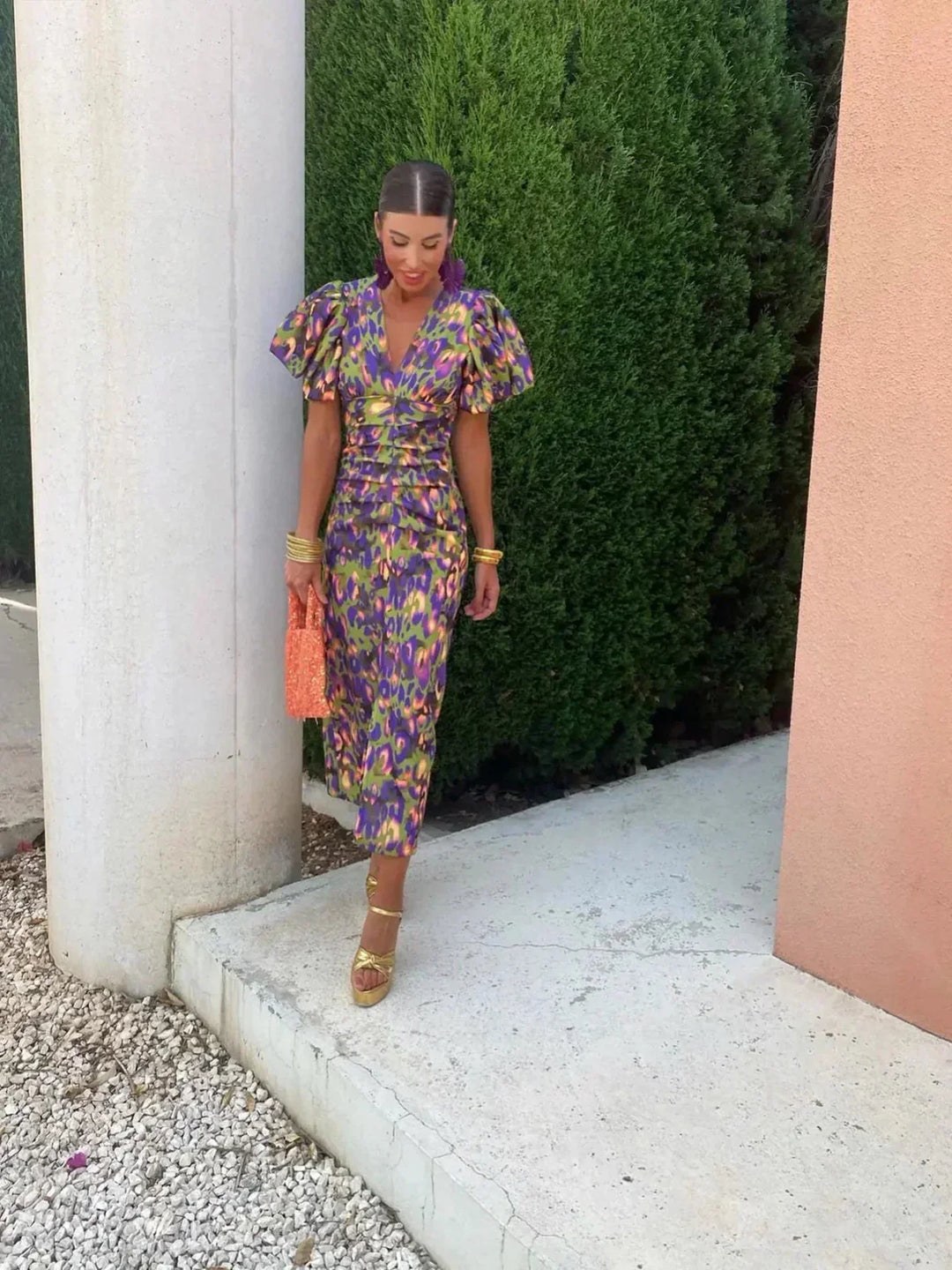 Women's elegant V-neck floral midi dress, puff sleeves, a must-have for spring & summer occasions.