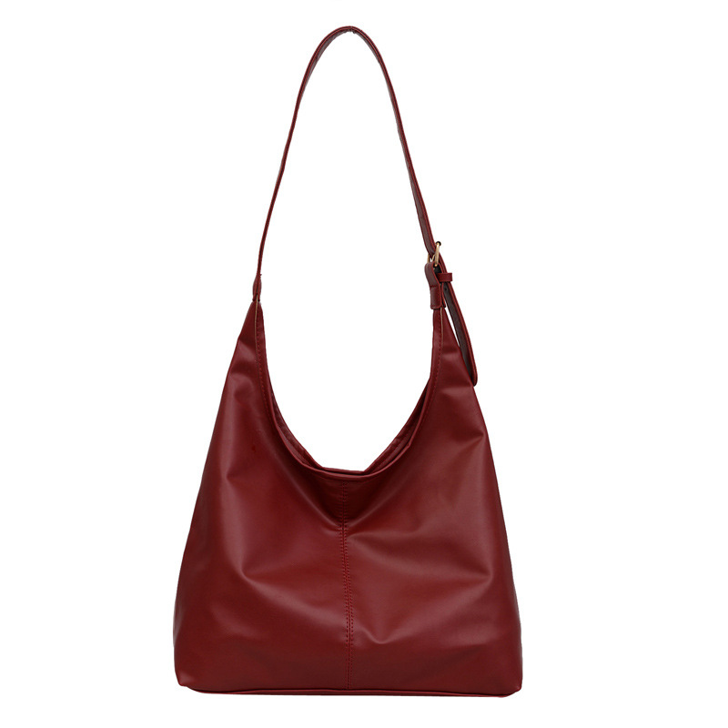 Women's large slouchy tote bag, a spacious and stylish shoulder handbag for everyday and fashion.