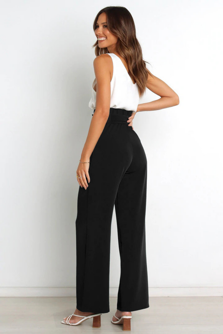 Comfortable women's wide leg linen pants, belted, versatile for both casual and elegant looks.
